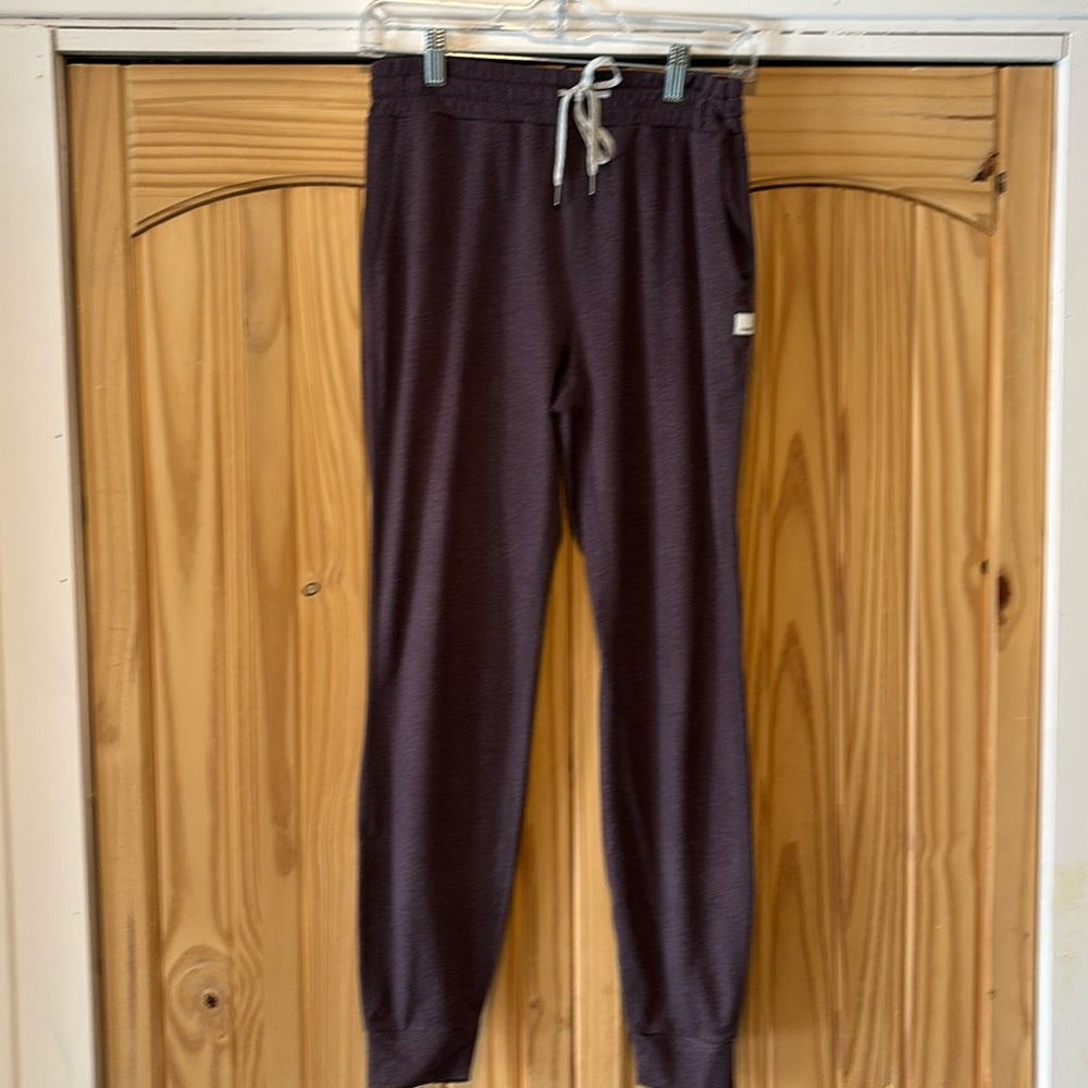 Vuori xs performance jogger EUC
